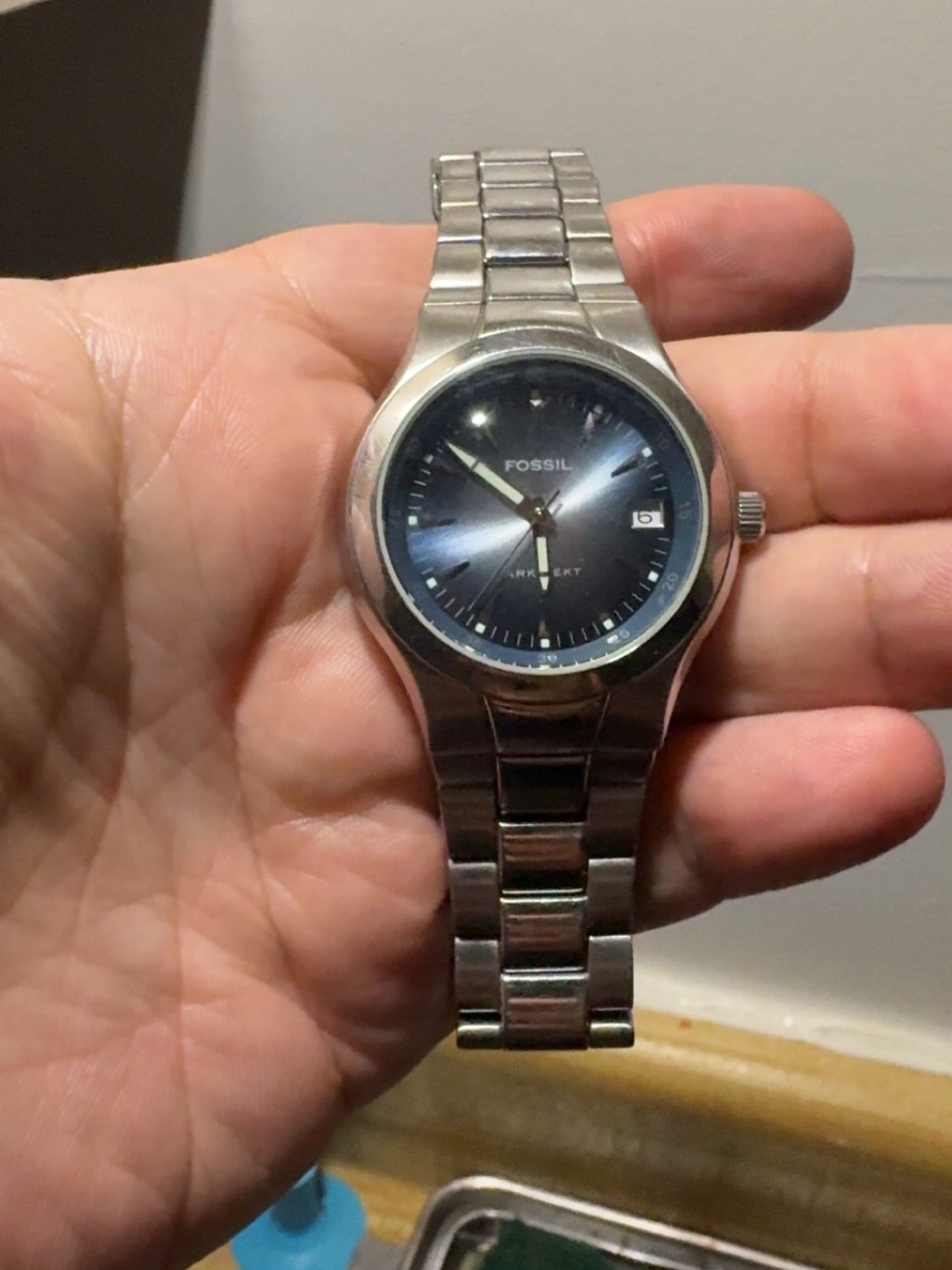 Fossil Silver Bracelet Watch With Blue Sunray Dial